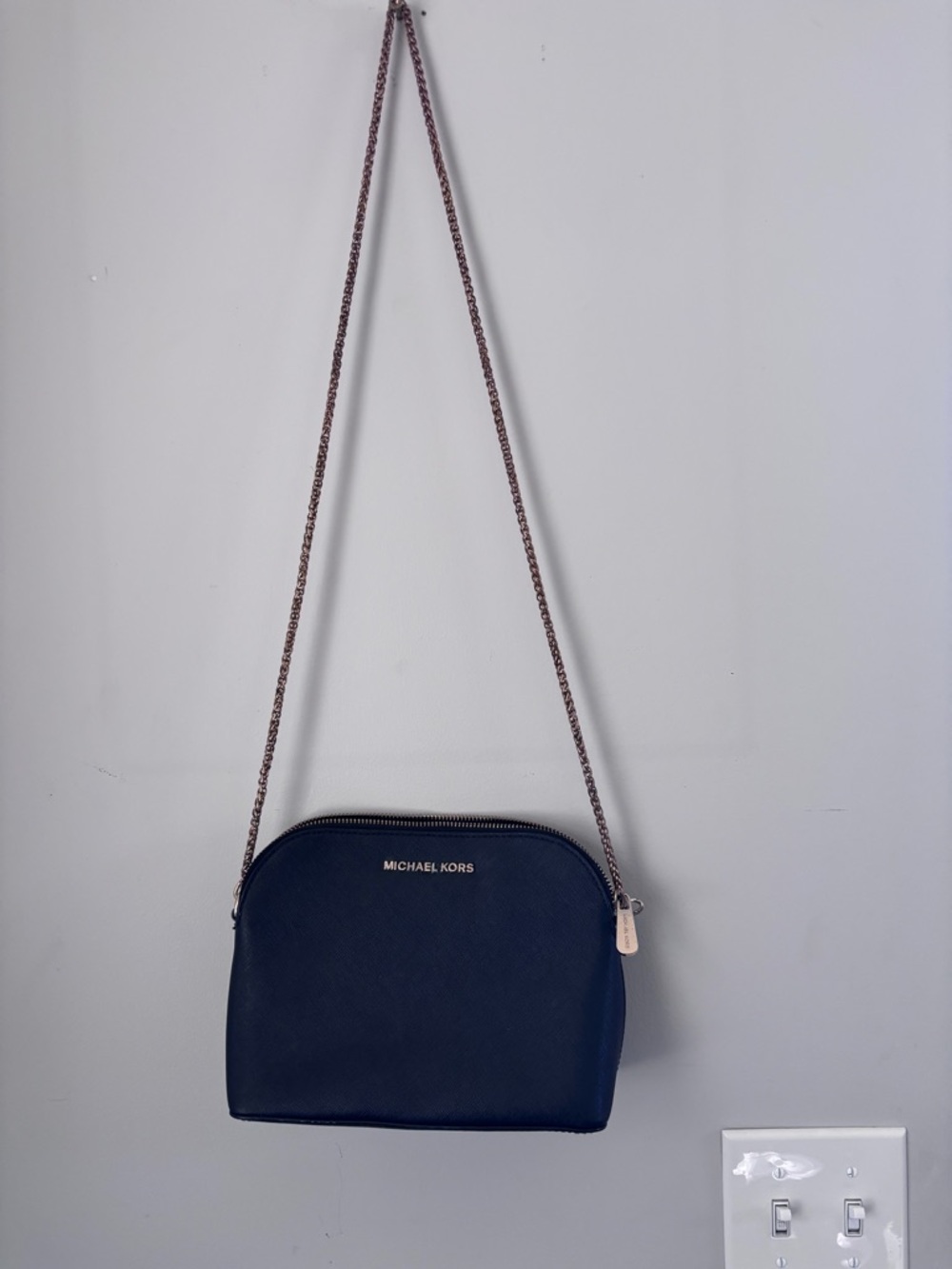 Michael Kors  Crossbody with Gold-Tone Chain Strap